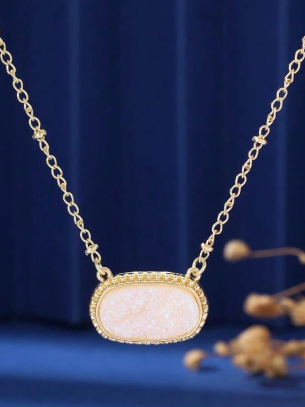 NWOT Gold Oval Pendant Necklace with Pale Pink Druzy Stone - Women Jewelry